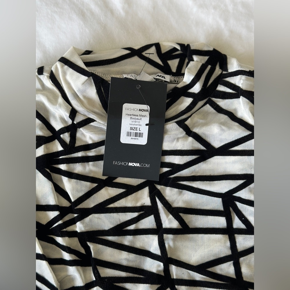 Body suit. Mesh body suit - Picture 10 of 11